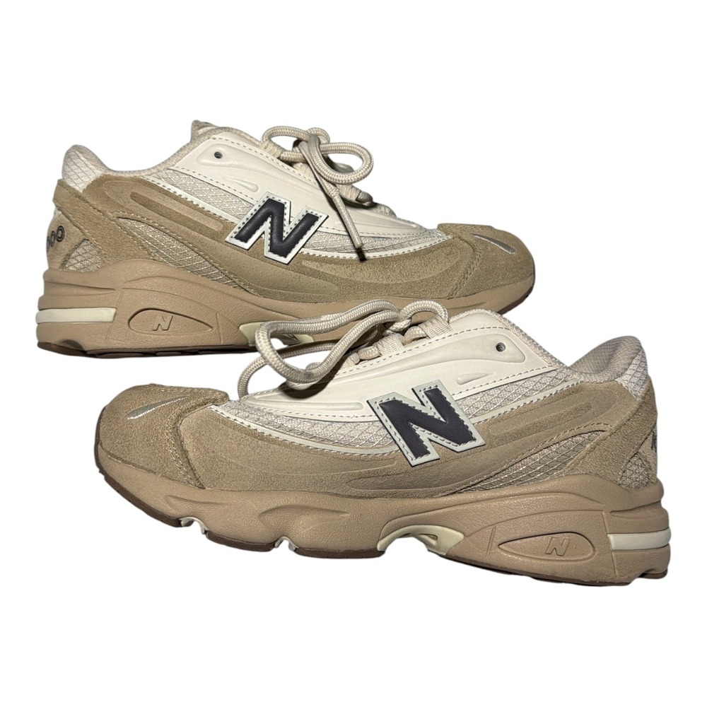 New balance 1000 suede athletic sneaker tennis shoes tan boys/men 4 woman 5.5